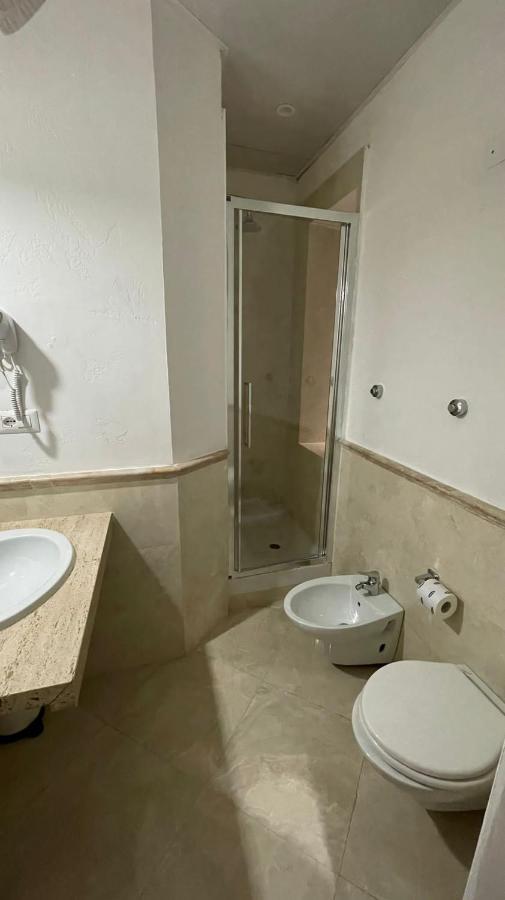 Ambasada Suite Рим Екстериор снимка