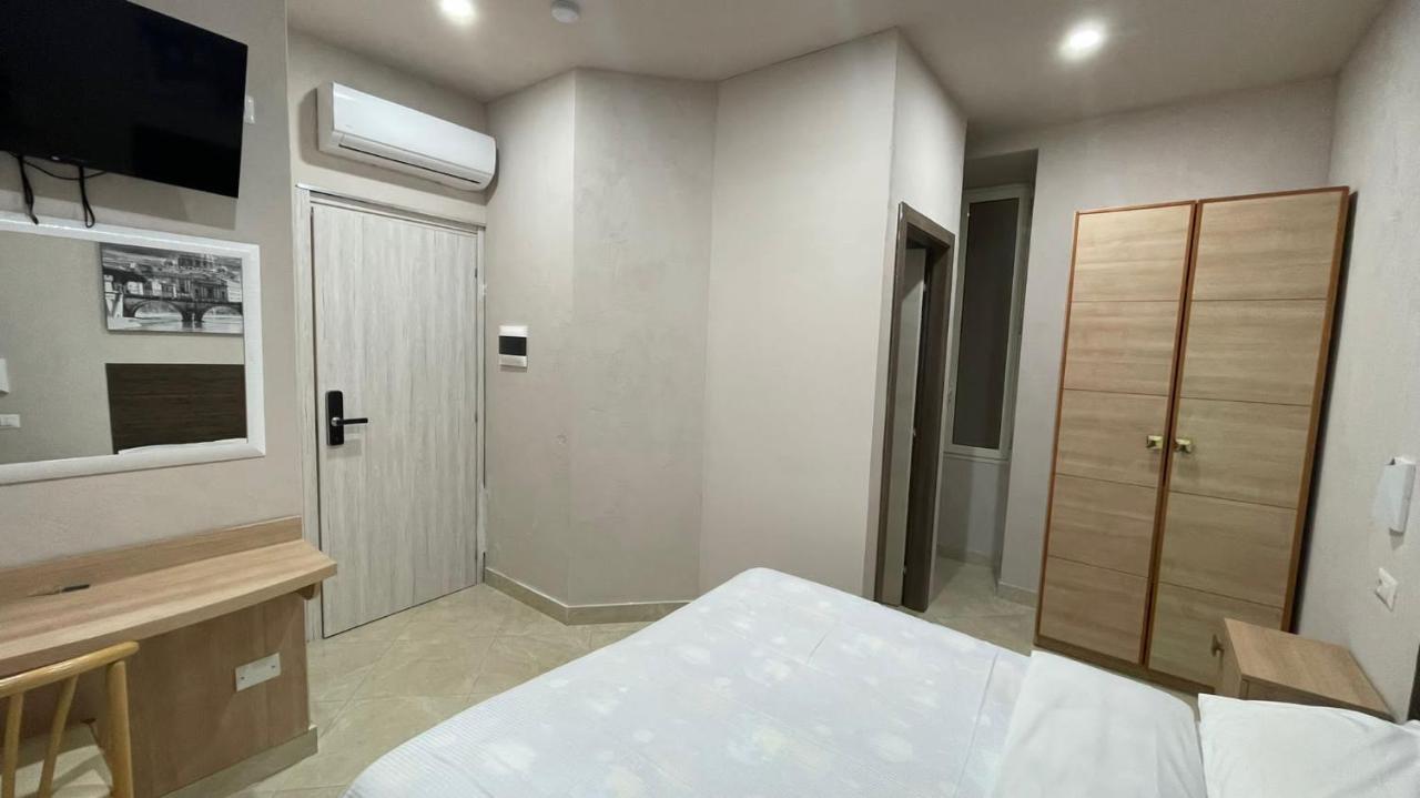 Ambasada Suite Рим Екстериор снимка